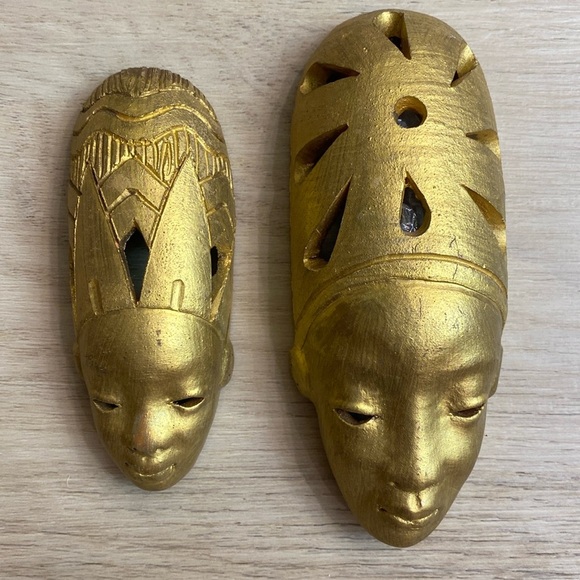 Small African Goddess‎ Masks - Picture 1 of 9
